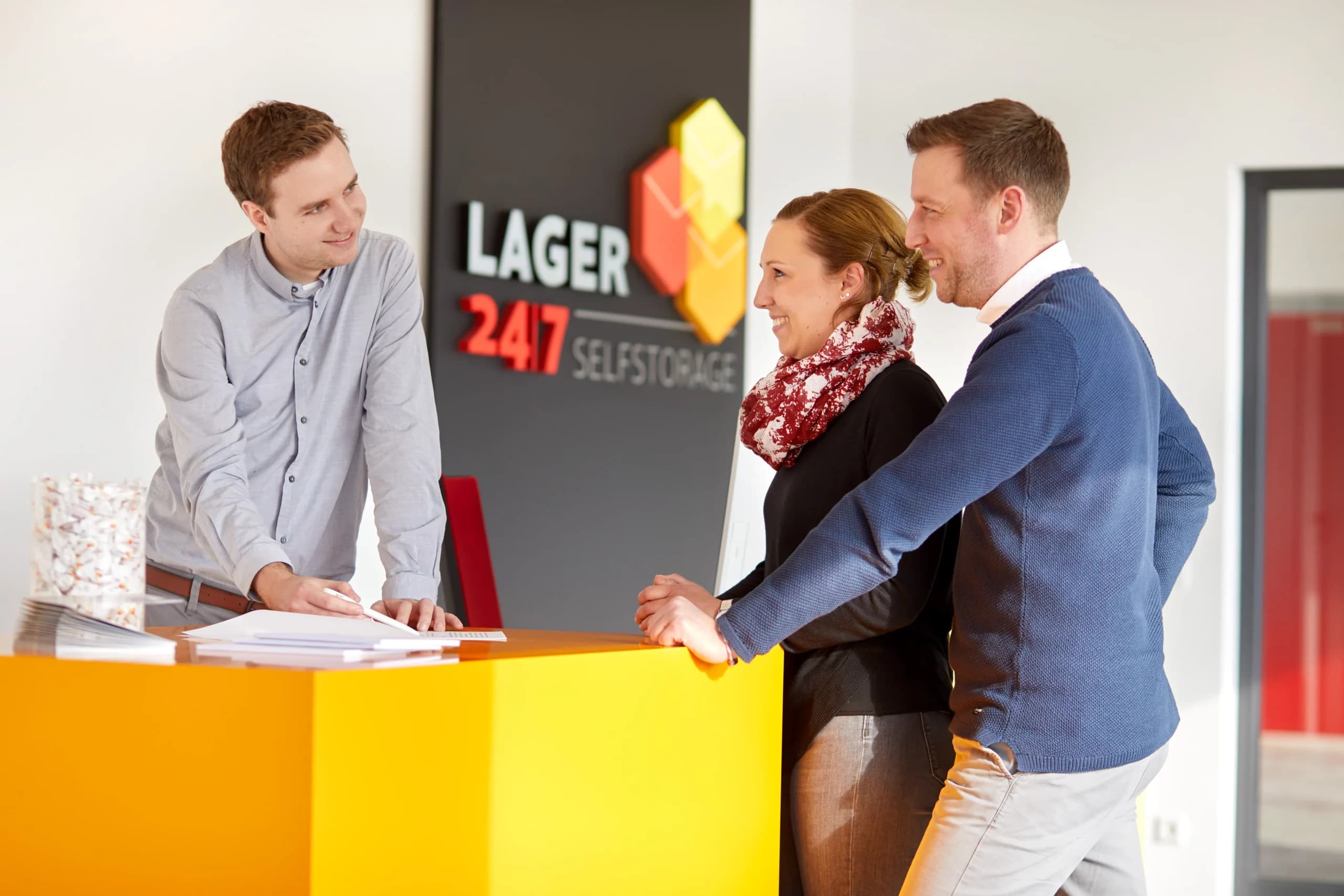 Anmeldung und Empfang am Lager 24/7 Standort Paderborn - Pamplonastraße